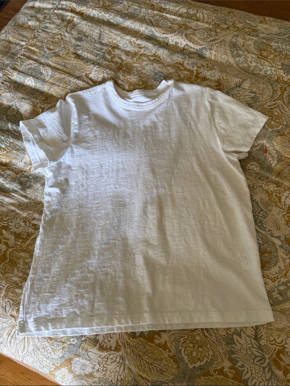 Classic White' Short Sleeve Tee - Essential Everyday Shirt